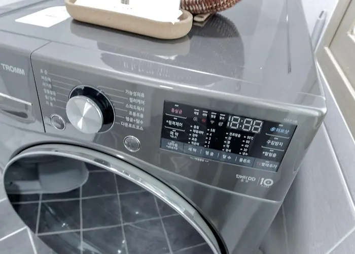 Open Special! 3 Bedroom Cozy 3min Subway Near Lotte World, Kspo, Olympic Park Appartamento Seul